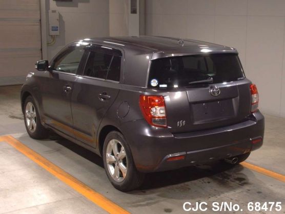 Toyota IST 2011